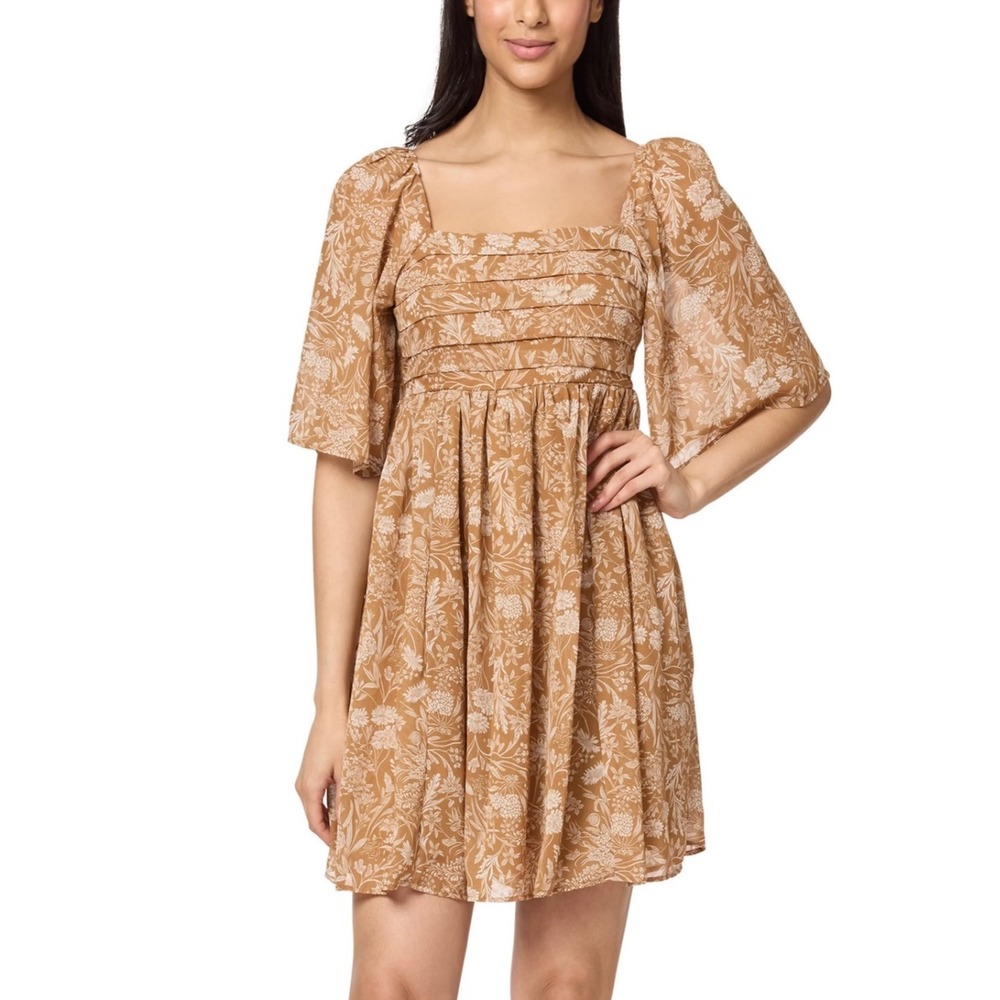 Wallflower Junior's Short Bell Sleeve Pleated Bodice Skater Mini Dress Medium